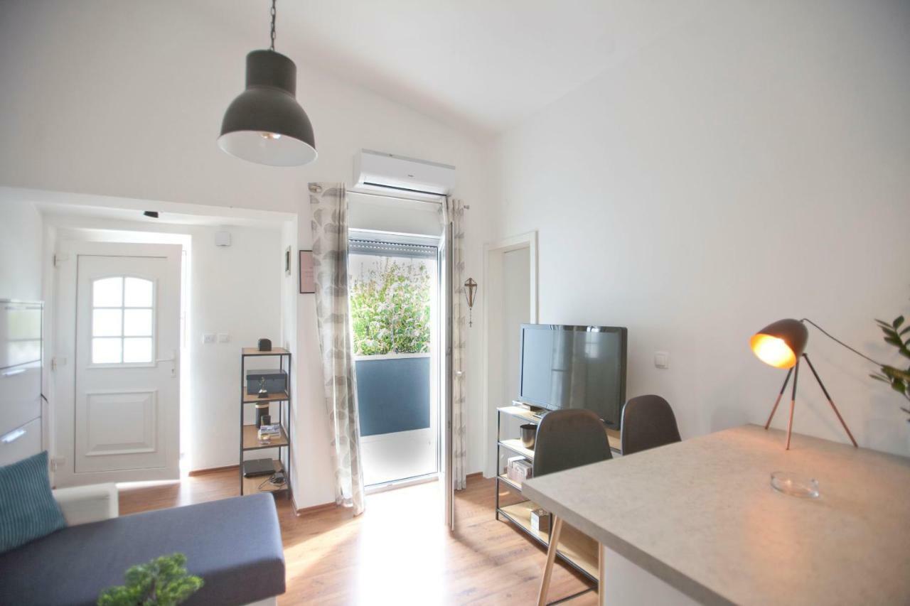 Apartment Ana Fažana Eksteriør billede
